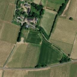 Vue satellite de AIRE DE STATIONNEMENT DU CELLIER DE CONQUESSAC à Soulaines-sur-Aubance
