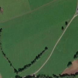 Vue satellite de Cabane vers les hautes roches de Belvoir à Belvoir