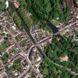 Vue satellite de Aire de camping-car à Foëcy à Foëcy