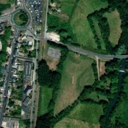 Vue satellite de Aire de stationnement - Rue de l'Amiral de Pointis à Beaulieu-lès-Loches