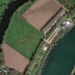 Vue satellite de Aire de Camping-car La Ballastière à Le Puy-Notre-Dame