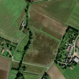 Vue satellite de Aire de stationnement camping-car à la ferme à Fontenay