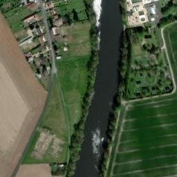 Vue satellite de Aire de stationnement au camping municipal Descartes à Descartes
