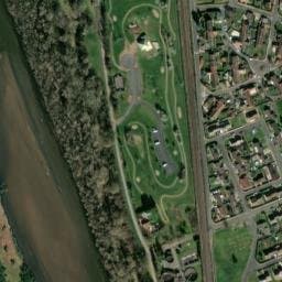 Vue satellite de Imphy - Nivernais aire de camping-cars à Chevenon