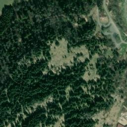 Vue satellite de Aire de stationnement - Château de Joux à La Cluse-et-Mijoux