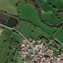 Vue satellite de Aire de camping-car à Saint-Amand-sur-Sèvre à Saint-Amand-sur-Sèvre