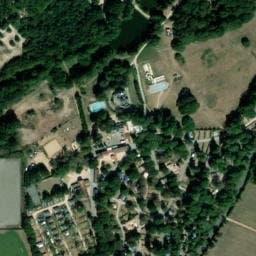 Vue satellite de Camping Yelloh Village Château la Forêt à Saint-Julien-des-Landes
