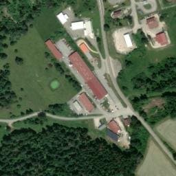 Vue satellite de Cabane arboricole des Fourney de St Pierre à La Chaux-du-Dombief