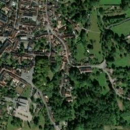 Vue satellite de Abri de nuit à Briantes