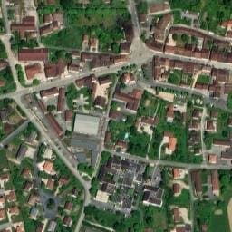 Vue satellite de Aire de camping-car à Saint-Trivier-de-Courtes à Saint-Trivier-de-Courtes