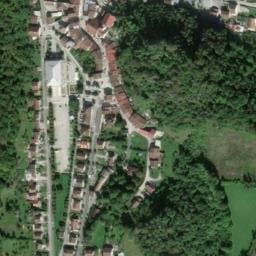 Vue satellite de Aire de stationnement camping-cars Moirans-en-Montagne à Moirans-en-Montagne