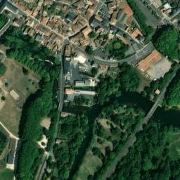 Vue satellite de Aire de camping-car à Vivonne à Vivonne