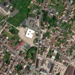 Vue satellite de Aire camping-car centre-bourg Varennes-sur-Allier à Créchy