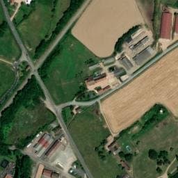 Vue satellite de Place du champ de foire La Clayette à Curbigny