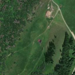 Vue satellite de Aire naturelle de camping - La Ferme de l'Enquerne à La Pesse