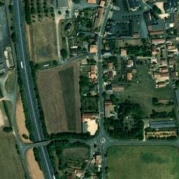 Vue satellite de Aire de stationnement camping-car de Chaunay à Champagné-le-Sec