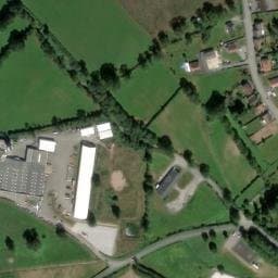 Vue satellite de Aire de camping-car à Ajain à Ajain
