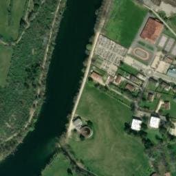 Vue satellite de Parking nuit — Poncin à Poncin
