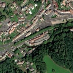 Vue satellite de aire campings-cars de la monnerie (emplacement?) à La Monnerie-le-Montel