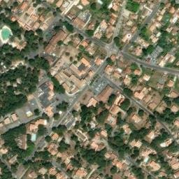 Vue satellite de Parking autobus centre village à Le Grand-Village-Plage