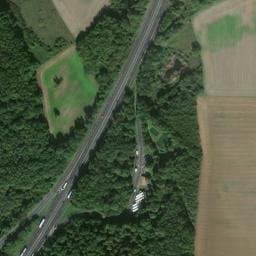 Vue satellite de Aire de Port d'Envaux (2) à Écurat