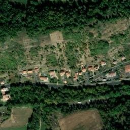 Vue satellite de Aire camping-car Champeix à Clémensat