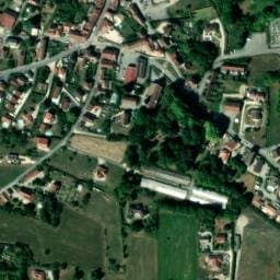 Vue satellite de Aire de stationnement Camping-cars du parking du Cimetière à Saint-André-le-Gaz