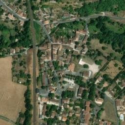 Vue satellite de Aire de camping-car à Vœuil-et-Giget à Vœuil-et-Giget