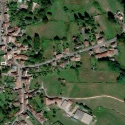Vue satellite de Aire de stationnement de Saint-Saud-Lacoussière à Saint-Saud-Lacoussière