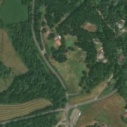 Vue satellite de Aire de stationnement Les Haies / Croix Régis LES HAIES à Les Haies