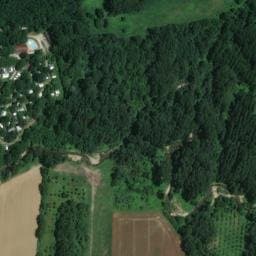 Vue satellite de Camping le Bois des Sources à Auberives-sur-Varèze