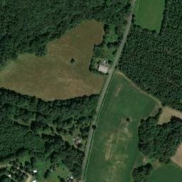 Vue satellite de Aire d'accueil de camping-cars du camping municipal des Combes à Latronche