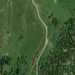 Vue satellite de Sur la route du Charmant Som à Sarcenas