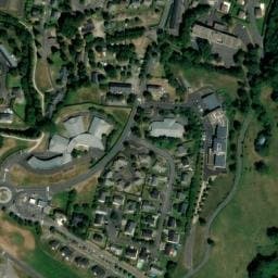 Vue satellite de Aire de camping-car à Riom-ès-Montagnes à Riom-ès-Montagnes