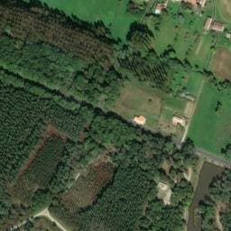 Vue satellite de Parking nuit — Chepniers à Chepniers