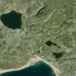 Vue satellite de "Abri en demi cercle en béton" à Le Haut-Bréda