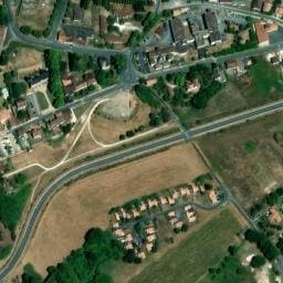 Vue satellite de Place des Remparts à Saint Aulaye-Puymangou