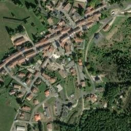 Vue satellite de Aire de camping-car Saint-Bonnet-le-Froid à Saint-Julien-Molhesabate