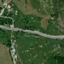 Vue satellite de L'Insolite de Pierre Rouge à Valloire