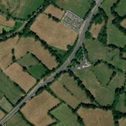 Vue satellite de Aire de repos à Queyrières (3) à Queyrières