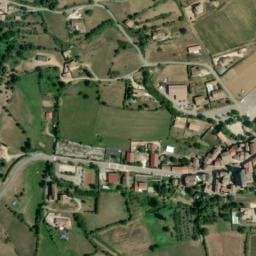Vue satellite de Aire de camping-car Place du marché - Arlebosc à Bozas
