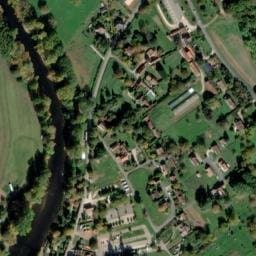 Vue satellite de Camping municipal de Saint-Léon-sur-Vézère à Saint-Léon-sur-Vézère