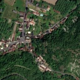 Vue satellite de Parking à Le Roc