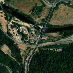 Vue satellite de Camping municipal (2) à Ouides