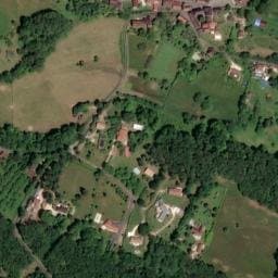 Vue satellite de Aires de Pique-nique à Anglars-Nozac