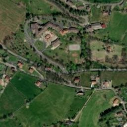 Vue satellite de Village de Vacance la Chateigneraie à Saint-Étienne-de-Maurs