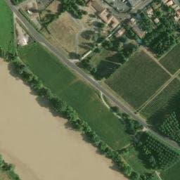 Vue satellite de Accueil Camping-Cars à la Maison des Vins de Cadillac à Barsac
