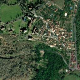 Vue satellite de Toilettes du stade  de Faycelles à Faycelles