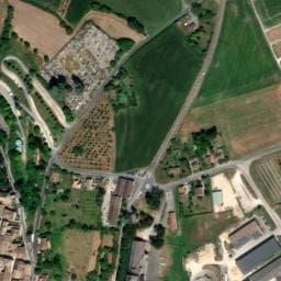 Vue satellite de Aire de stationnement de Monflanquin (village) à Monflanquin