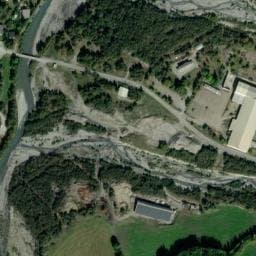Vue satellite de Aire de service et de stationnement camping-car de Jausiers à Enchastrayes